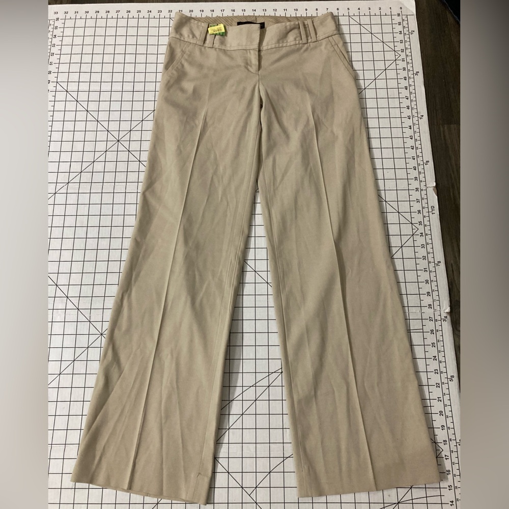 The Limited Women’s Size 2 Tan Drew Fit Trouser Pants